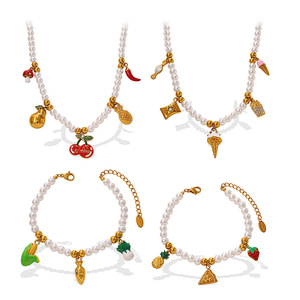 ชุดสร้อยคอและสร้อยข้อมือประดับมุกเทียมรูปผลไม้ ของขวัญเครื่องประดับตกแต่งสไตล์หวานสำหรับผู้หญิง ดีไซน์เชอร์รี่สตรอว์เบอร์รี่ - Product Image 5