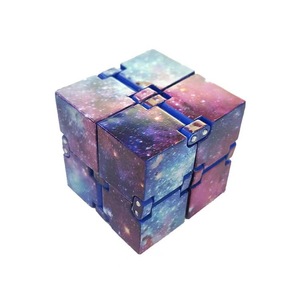 2021 nuovi giocattoli Fidget sensoriale <span class=keywords><strong>Rubic</strong></span> Magic Toy Galaxy 3D cubi educativi portatili Office Kids Infinity <span class=keywords><strong>Cube</strong></span>