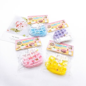 Jouets anti-stress en TPR en forme de crème glacée mochi, gaufres et autres aliments colorés, à pincer, pour la décompression, vente en gros - Product Image 4
