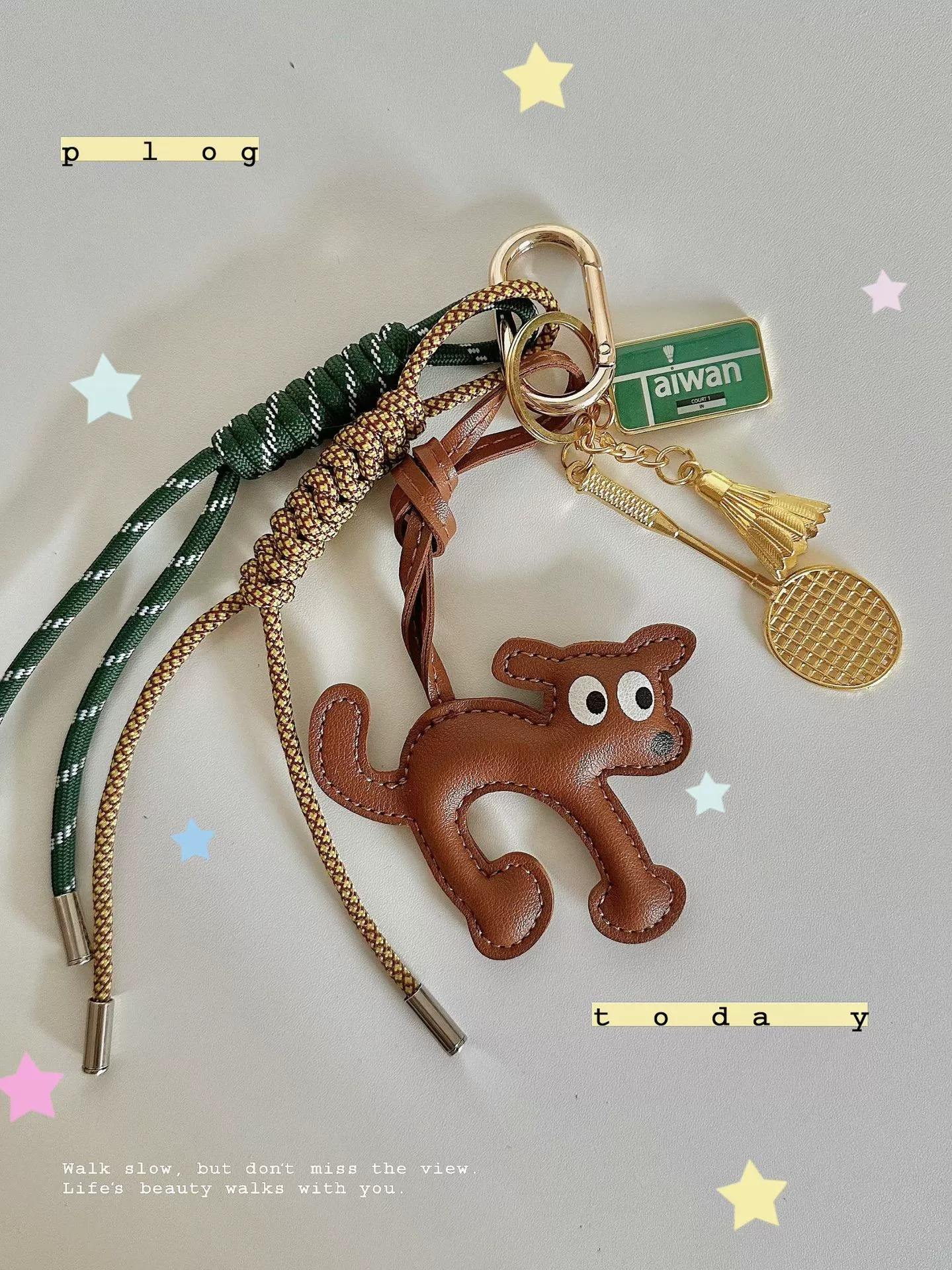 Balle de badminton dorée