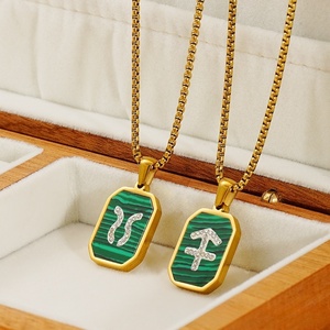 Collier zodiaque en malachite verte de luxe léger quotidien, plaqué or 18 carats, pendentif carré en acier inoxydable pour femmes, tendance, serti pavé - Product Image 3