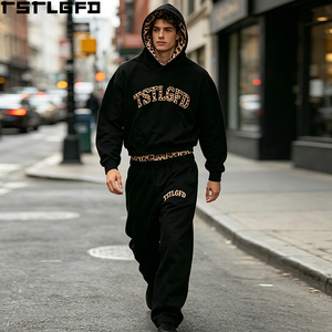 Ensemble de survêtement imprimé léopard OEM/ODM, double ceinture, coupe oversize, sweat à capuche et pantalon de jogging épais, vente en gros - Product Image 1