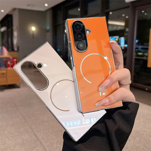 Étui de téléphone magnétique pliable dégradé pour <span class=keywords><strong>Samsung</strong></span> Z Fold 8 Ultra 7 6 5 4 avec protection d'écran en verre et coque arrière en PC électroplaqué - Product Image 3
