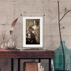 Manufacturer Custom High Transparency <b>Acrylic</b> Digital <b>Photo</b> <b>Frames</b> for Family <b>Photo</b> Display - Product Image 3