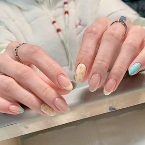 Uñas Postizas de Moda, 4 Diseños Modernos que Incluyen Bloques de Color, Francesa, Nude, Blanqueamiento para Piel Amarilla, 10 Piezas - Product Image 6