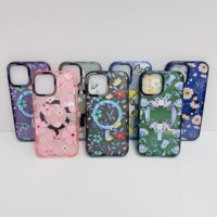 Coque de téléphone portable Crystal mate Magnetic Acrylic PC colors pour Iphone 16 15 Pro max Personnalisation avec photos
