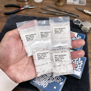 เพชรหลวมเพาะเลี้ยงทรงกลมเจียระไนบริลเลียนท์ ขนาด 0.9 มม.-2.8 มม. สี D เกรด VS1 สำหรับทำเครื่องประดับ - Product Image 4