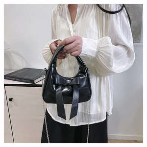 กระเป๋าสะพายข้าง PU หรูหราสำหรับผู้หญิง, กระเป๋าสะพายไหล่ลำลองอเนกประสงค์แบบใหม่, กระเป๋าถือรูปโบว์ - Product Image 1