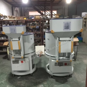 CE-Zertifizierter Edelstahl-Vibrationsförderer mit Schalldämpfer, Trichter, Motor und SPS-gesteuerter Vibrationsmaschine zur Zuführung - Product Image 3