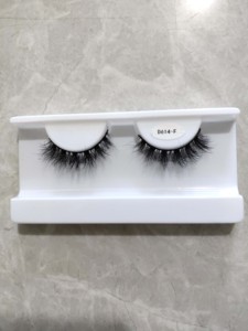 Künstliche Nerz-Wimpernstreifen Seidige Flauschige Wimpern Luxuriöse <span class=keywords><strong>D</strong></span>-Curl Katzenaugen-Effekt Dramatische Weiche Faux-Mink-Wimpernbänder - Product Image 2