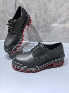Zapatos Derby de Plataforma Modernos, Cuero Vacuno Mate de Grano Completo, Detalles Rojos, Suela con Tacos, Estilo Gótico Punk, Calzado de Pasarela para Hombre - Product Image 4