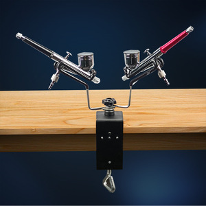 Soporte para aerógrafo con clip para dos bolígrafos, herramienta de almacenamiento de obras de arte con alimentación por gravedad de metal, portátil - Product Image 3