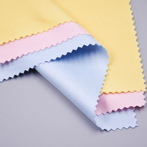 Paño de Limpieza de <span class=keywords><strong>Lentes</strong></span> de Gamuza Personalizado OEM en Oferta, 15x18cm, Paño de Alta Calidad <span class=keywords><strong>para</strong></span> Gafas MICV, Pedido al por Mayor <span class=keywords><strong>para</strong></span> Marcas Ópticas - Product Image 3