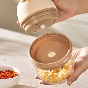 Picadora <span class=keywords><strong>de</strong></span> Verduras Eléctrica al por Mayor <span class=keywords><strong>de</strong></span> 150 ml, Trituradora <span class=keywords><strong>de</strong></span> <span class=keywords><strong>Ajo</strong></span>, Vaso para Alimentos para Bebés con Carga USB, Procesador <span class=keywords><strong>de</strong></span> Alimentos, Picadora <span class=keywords><strong>de</strong></span> Carne - Product Image 4