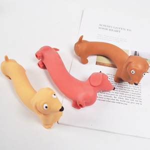 Jouet anti-stress extensible en silicone en forme de teckel, rempli de sable, à presser et à tirer, mignon, réutilisable pour enfants et adultes - Product Image 1