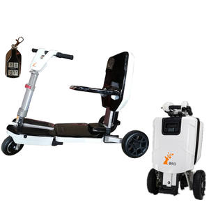 Mini Scooter Elettrico Pieghevole per Anziani e Disabili con Chiusura Automatica - Product Image 2
