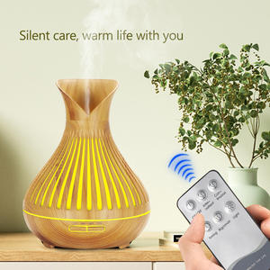 Diffuseur d'arômes à effet bois 500 ml, humidificateur avec lumière LED et télécommande pour usage domestique - Product Image 2