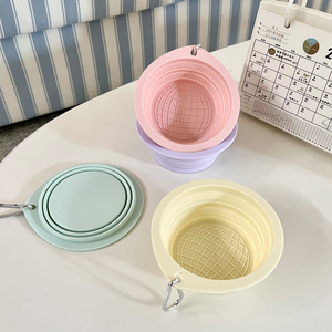 Tazón de agua plegable de silicona antideslizante para viajes al aire libre para perros, gatos y animales pequeños - portátil y ligero para mascotas - Product Image 1