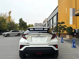 <span class=keywords><strong>ราคา</strong></span>ดีสำหรับรถยนต์โตโยต้า <span class=keywords><strong>C</strong></span>-<span class=keywords><strong>HR</strong></span> รุ่นปี <span class=keywords><strong>2018</strong></span> เครื่องยนต์ 2.0 ลิตร รุ่น Luxury พร้อมหลังคาซันรูฟ รถ SUV ขนาดเล็ก สภาพดี รถมือสอง มีรถพร้อมส่ง ขายดี - Product Image 5