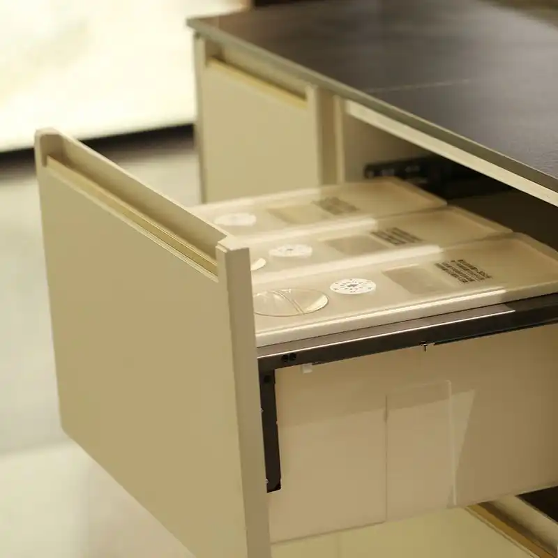 Современный роскошный набор кухонных шкафов OPPOLIA из ПВХ и УФ-лака