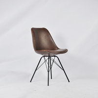 Chaise de salle à manger contemporaine de haute qualité à prix d'usine, avec coque en PP écologique recouverte de tissu et pieds en métal, amovible, pour la maison