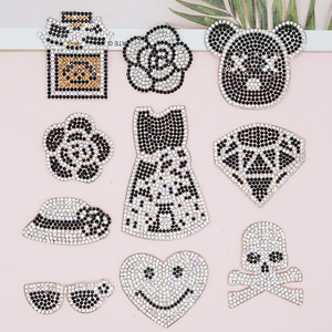 Patch adhésif de luxe à fixer à chaud personnalisé, feuille de décoration adhésive squelette, presse à chaud, fer Bling sur transfert de strass - Product Image 1
