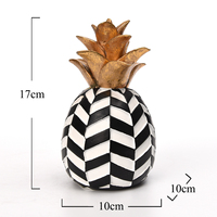 Ornements nordiques accessoires de maison de luxe modernes résine créative ananas maison intelligente décor de chambre de Table