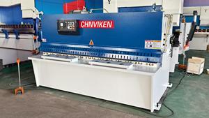 Máy cắt kim loại tấm thép/nhôm CNC công nghiệp QC12K, có chắn bảo vệ an toàn, kiểu guillotine, thủy lực - Product Image 2