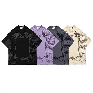 เสื้อยืดผู้ชายสไตล์อเมริกันเรโทรลายกราฟฟิตี พิมพ์โลโก้ตามสั่ง ขายส่ง แขนสั้น ลุควินเทจสตรีทแวร์ ฮิปฮอป ทรงหลวม ใส่สบายสำหรับฤดูร้อน - Product Image 2