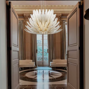 Illuminazione a Soffitto Moderna Nordica, Lampadario di Lusso a LED con Piume Bianche e Vetro, Lampade a Sospensione per Soggiorno - Product Image 1