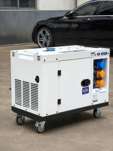 Generador diésel portátil silencioso de 15 kVA con arranque eléctrico y refrigeración por aire - Product Image 4