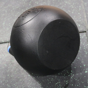 Kettlebell de compétition robuste à corps monobloc, conçu pour une résistance maximale des soudures, outil de fitness professionnel de qualité commerciale - Product Image 4