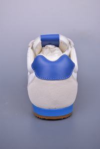 Chaussures de marche décontractées de luxe 2026 pour hommes et femmes, en cuir véritable, blanches, sportives, pour l'extérieur et l'entraînement, très tendance - Product Image 3