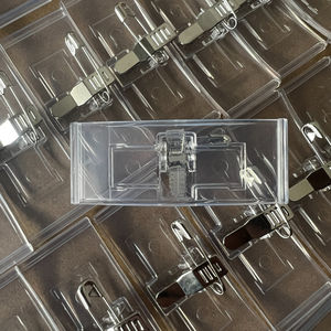 Badge transparent en plastique interchangeable avec pince crocodile pour l'affichage de nom sur papier, idéal pour les supermarchés et les lieux de travail - Product Image 2