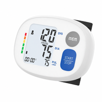 Tensiomètre automatique au poignet avec indicateur de position, détection des rythmes cardiaques irréguliers, grand écran et mémoire