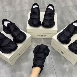 Zapatillas de moda 2026 nuevas para mujer, de primavera y otoño, con suela gruesa y diseño de capas, estilo Dad Shoes, de punta ancha, súper ligeras, cómodas y versátiles. - Product Image 1