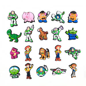 Nouveauté en gros, breloques de chaussures en PVC souple, design de dessin animé Toy Story Buzz Woody Strawberry Bear, décoration personnalisée, accessoires de bricolage - Product Image 1