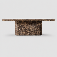 Table à manger rectangulaire sculptée de luxe léger avec ensemble de fauteuils de salle à manger en tissu pour salle à manger de villa
