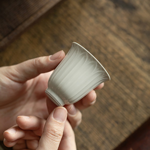 Ding Kiln White Ceramic Lotus Petal <b>Tea</b> Cup Porcelain Kung Fu <b>Tea</b> <b>Set</b> Personal Master Cup Dehua Origin - Product Image 2