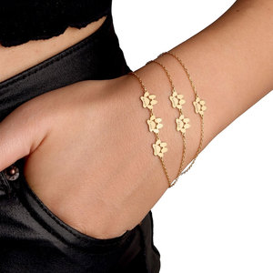 Mignon Paw Print Nom <span class=keywords><strong>Bracelet</strong></span> Pet Memorial Bijoux <span class=keywords><strong>Personnalisé</strong></span> Élégant <span class=keywords><strong>Chien</strong></span> <span class=keywords><strong>Patte</strong></span> Nom <span class=keywords><strong>Bracelet</strong></span> - Product Image 5