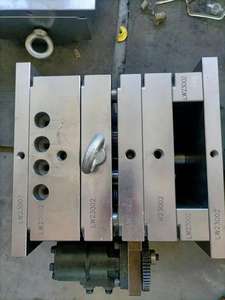 Mini máquina de moldeo por inyección de escritorio horizontal eléctrica para manicura/tapas de botellas 35g Micro productos - Product Image 5