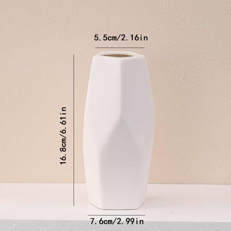 petit vase en céramique non polie de 17 cm