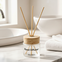 Diffuseur à roseaux personnalisé en verre dépoli blanc 120 ml avec couvercle en bois naturel, bouteille d'huile parfumée, décoration d'intérieur, vente en gros