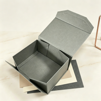 Boîte rigide pliable de luxe grise en gros, personnalisée avec impression et fermeture magnétique, pour emballage de vêtements électroniques et articles de toilettage masculin