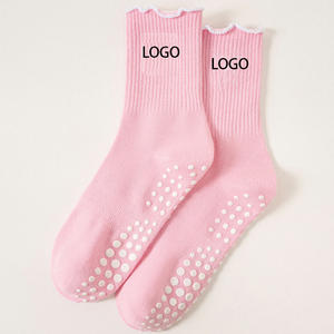 2026 कपास योग और गैर-पर्ची महिलाओं के मिड-ट्यूब योग मोजे इनडोर खेल फिटनेस वसंत/शरद की सांस लेने योग्य पिलेट्स मोजे - Product Image 1