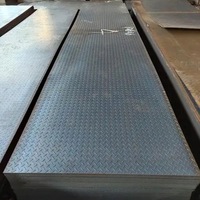 Tapis de marche antidérapant en acier au carbone Q235B galvanisé à chaud pour plateformes industrielles et passerelles - Vente chaude
