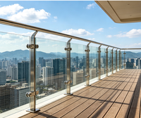 Montant de balustrade en acier inoxydable durable pour l'installation d'escaliers intérieurs de villas et les projets immobiliers résidentiels