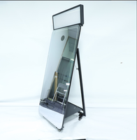 Fabricant chinois de miroirs photo intelligents sur pied avec roues robustes pour mariages, fêtes, événements et scènes, prêt à l'emploi