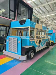 Food Truck Électrique Style Classique Vintage 4,8m avec Carrosserie en Fibre de Verre et Alimentation Intégrée pour Utilisation Extérieure - Product Image 3