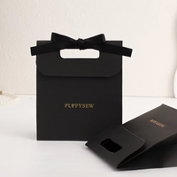 Nouveau design, sac cadeau en papier spécial avec couvercle rabattable, sac à main de luxe, emballage cosmétique, mariage, bonbons, logo personnalisé, vente en gros, ruban